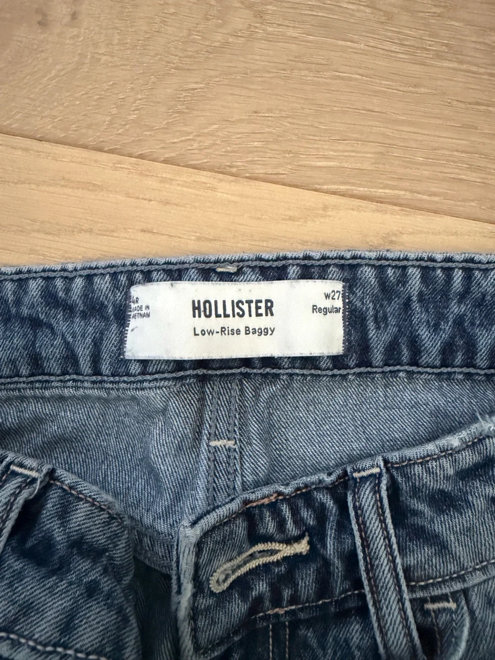 Hollister Low Rise Baggy Jeans